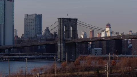 Brooklyn Bridge in Medium Stock Footage 86185342