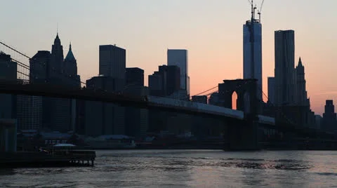 Brooklyn bridge mid zoom Stock Footage 24638445