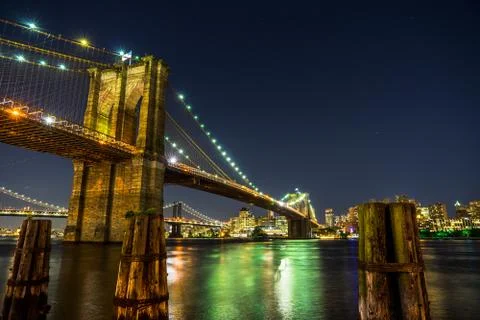 Brooklyn Bridge at night Фото