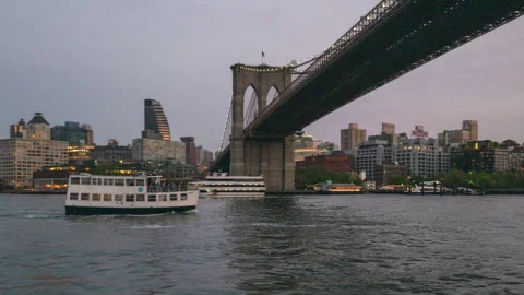 Brooklyn Bridge Sightseeing Ferry Ride Hyperlapse Bounce Stock Footage 240495890