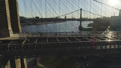 Brooklyn bridge at sunrise 스톡 동영상 106179031