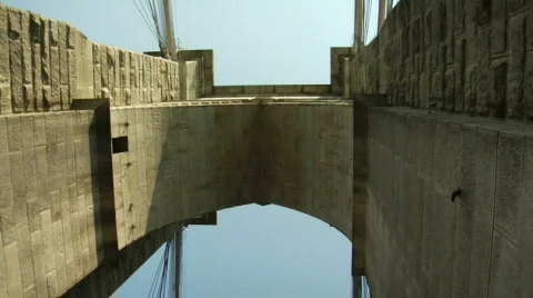 Brooklyn bridge turning around Stock Footage 156369
