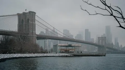 Brooklyn bridge in winter 스톡 사진