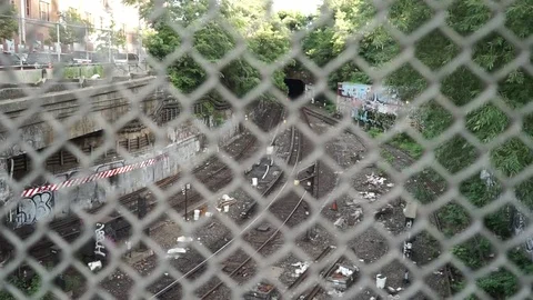 Brooklyn subway 動画素材 85367157