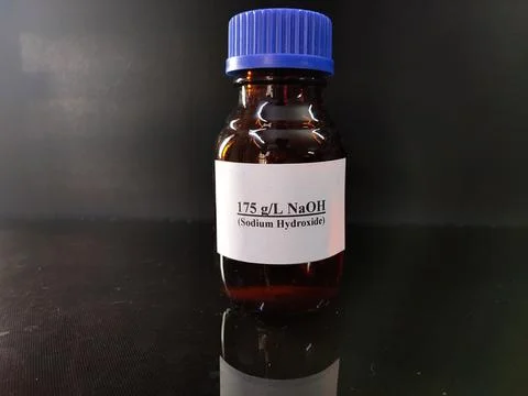 Brown bottle filled with reagent solution 9 Foto stock