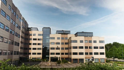 Brown corporate building Vídeo Stock 263983276
