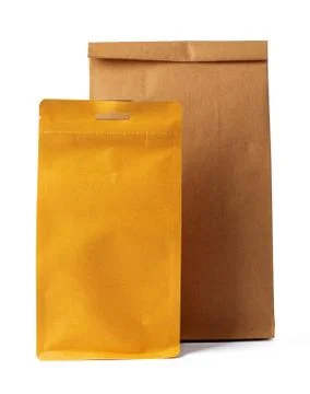 Brown craft paper bag packaging template on white background Foto stock