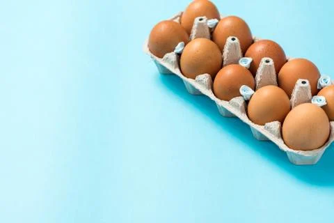 Brown Easter eggs in an eco carton pack Foto stock