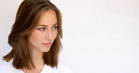 Brown eyed brunette Video stock 80498445