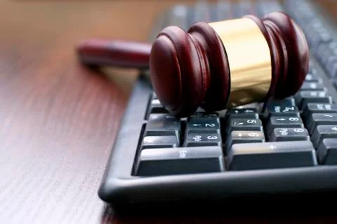 Brown gavel 스톡 사진
