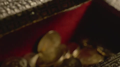 Brown hand opening small treasure box with gold coins inside, 4k, stable shot Stock Footage 297194936