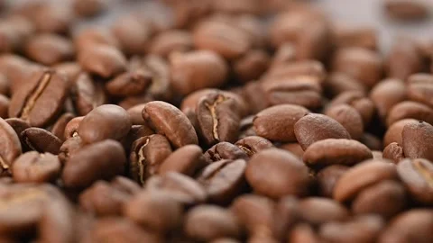 Brown roasted coffee beans, close up 스톡 동영상 265032990