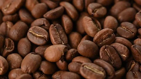 Brown roasted coffee beans, close up 스톡 동영상 265033026