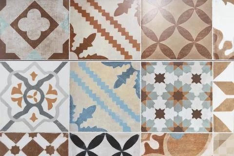 Brown vintage floral background in patchwork wallpaper pattern Foto stock