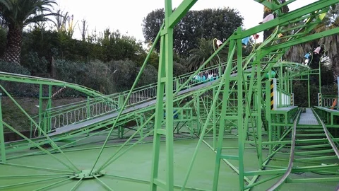Bruco mela luneur2 Stock-Footage 125281833