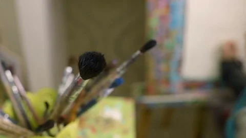 Brush artist close-up Stock-Footage 73339570
