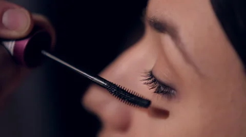 Brush twist eyelashes Stock Footage 46339311
