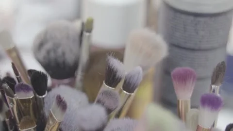 Brushes and tools of a makeup artist for makeup 動画素材 132465006