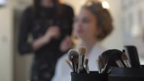 Brushes make-up close-up on the table Видео 72373184