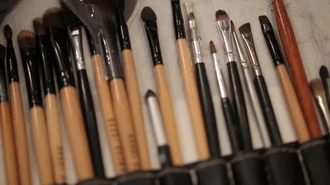 Brushes for Makeup Macro 100mm slider camera motion Stockbeeldmateriaal 93722632