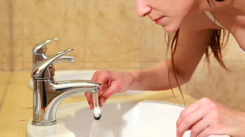 Brushing teeth 스톡 동영상 726862