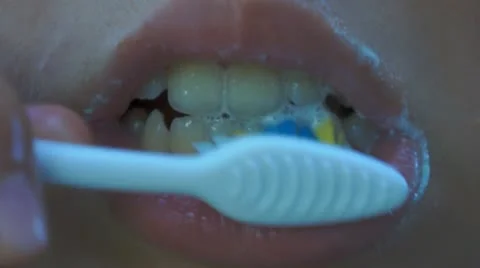 Brushing teeth 스톡 동영상 11800360
