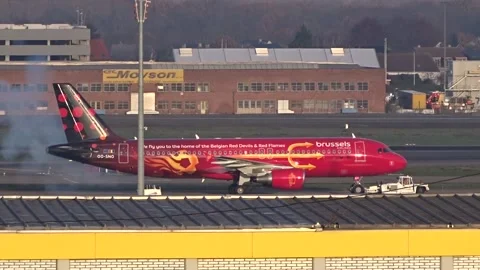 Brussels Airlines Trident Red Devils National Footbal Team Engine Start Up Smoke 動画素材 230518799