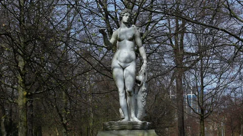 BRUSSELS, BELGIUM: Statue in the Parc de Bruxelles, Belgium Vidéo 26106121
