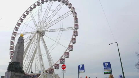 Brussels Ferris wheel 02 스톡 동영상 270156424