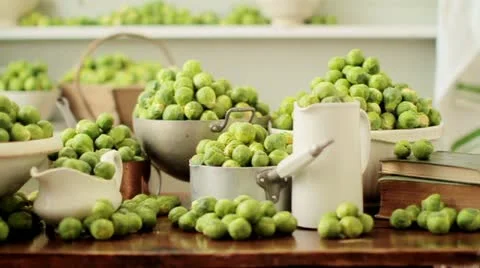 Brussels sprouts in assorted pots and dishes Stock-Footage 24673428