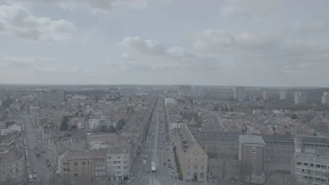 Brussels thoroughfare on rush hour - traffic, symmetrical shot Stock Footage 169706005