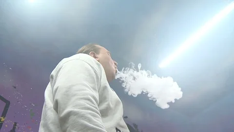 Brutal man vaping Stock Footage 71983131