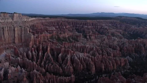 Bryce Canyon NP - Dawn Pan of Amphitheater (R-L)) Видео 90367253