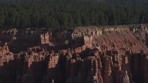 Bryce Canyon NP-Time lapse-Sunset Point - hikers descending on trail Stock Footage 90397141