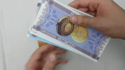 BTC Bank notes video Bitcoin Bank notes video 動画素材 293935907