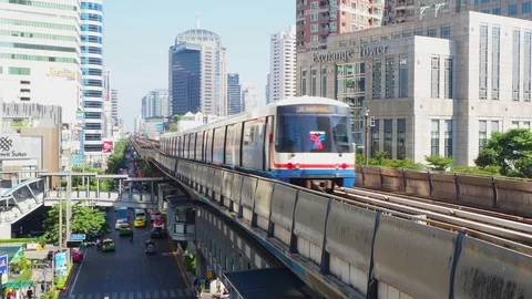 BTS Skytrain going to station. Stock Footage 105077014