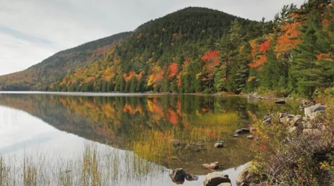 Bubble Pond Autumn reflections, Acadia National Park, Maine Stock Footage