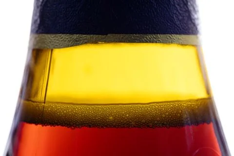 Bubbles in the bootle of the beer Fotos de archivo