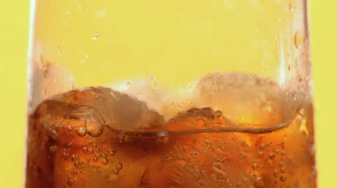 Bubbles in the glass Stock-Footage 62895238