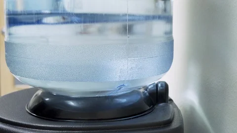Bubbles rising from an office water bottle 4k Video stock 95079398