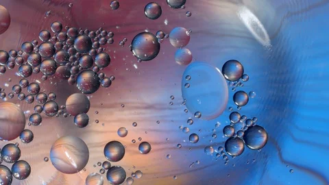 Bubbles on the surface of water, the concept of microlife in its environment Vidéo 128034962