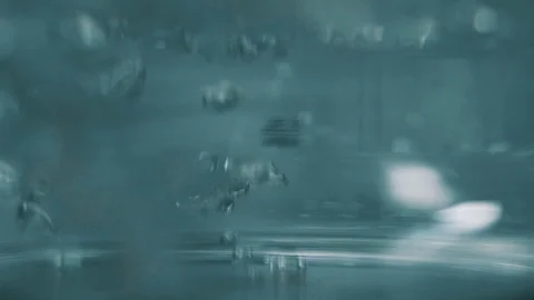 Bubbles in water boiling in a teapot Video stock 128581826