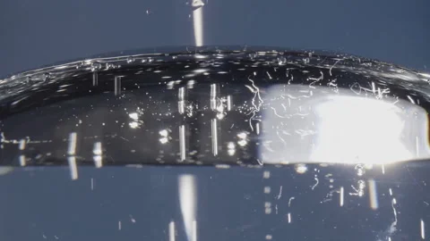 Bubbles in water Vídeo Stock 151178699