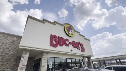Buc-ee's Travel Center Exterior 動画素材 345178853