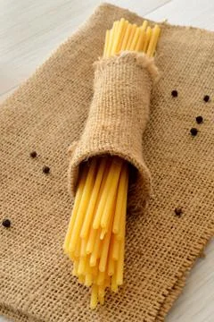 Bucatini pasta Stock-Fotos