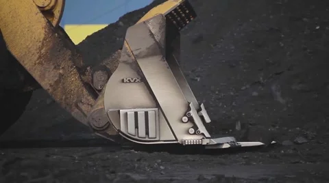 Bucket of wheel loader scoops coal Video stock 47610424
