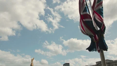 Buckingham Palace Flag 012 스톡 동영상 148723728
