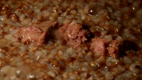 Buckwheat with beef stew Видео 312380428