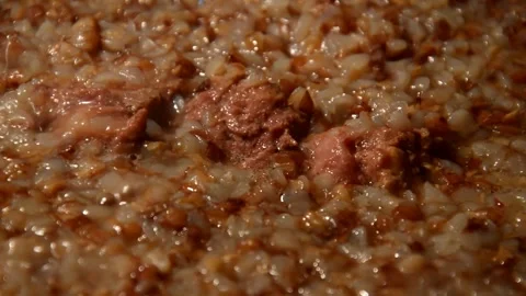 Buckwheat with beef stew Видео 312380448