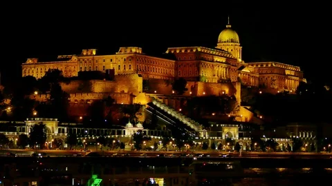 Buda Castle in Budapest at Night Stock-Footage 93384561